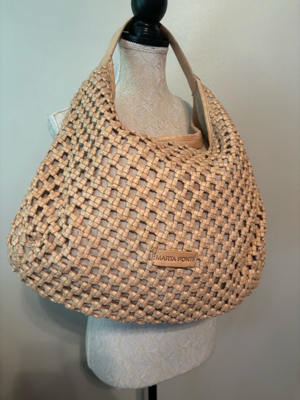 Marta Ponti Beige Woven Hobo Bag - Casual Everyday Tote